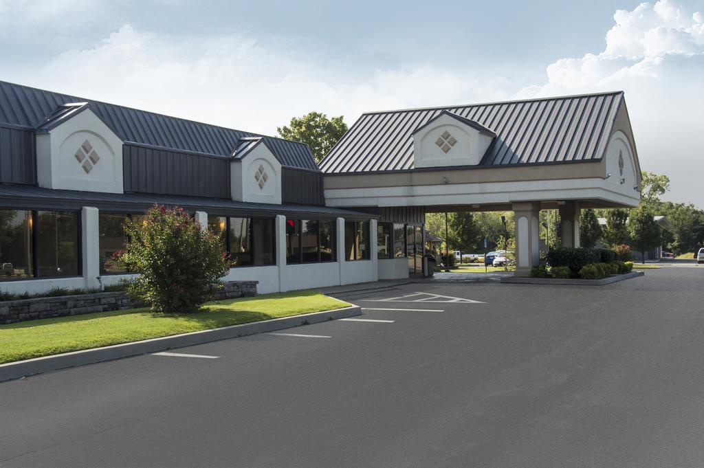 Days Inn By Wyndham Pittsburg Ks Ngoại thất bức ảnh