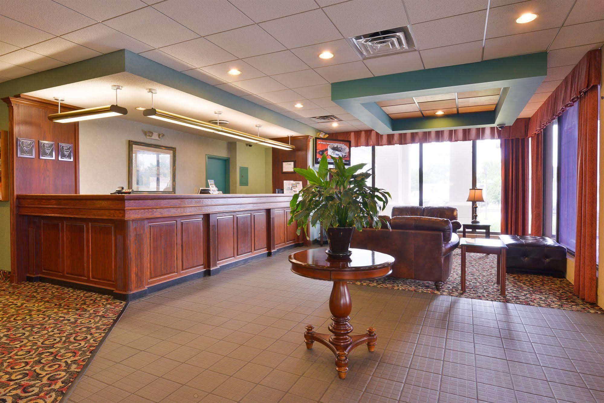 Days Inn By Wyndham Pittsburg Ks Ngoại thất bức ảnh