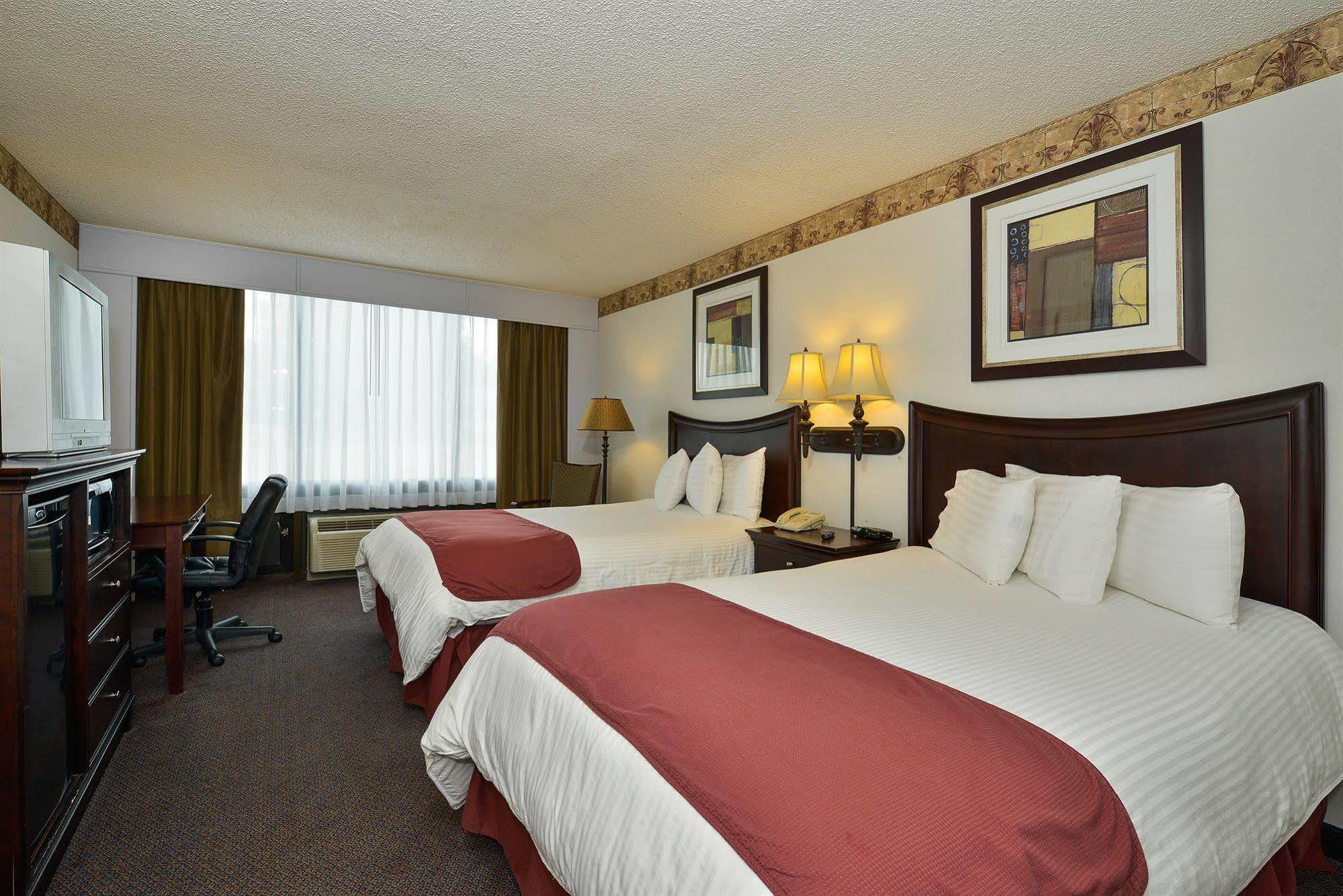 Days Inn By Wyndham Pittsburg Ks Ngoại thất bức ảnh