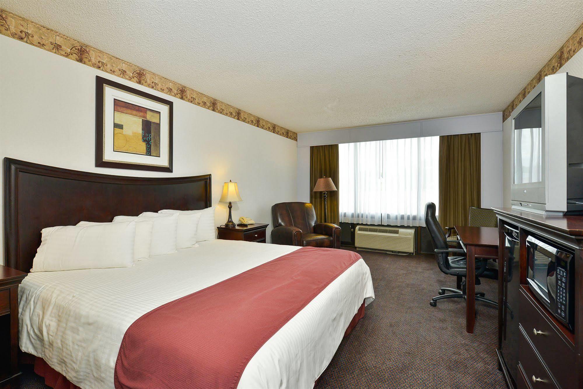 Days Inn By Wyndham Pittsburg Ks Ngoại thất bức ảnh