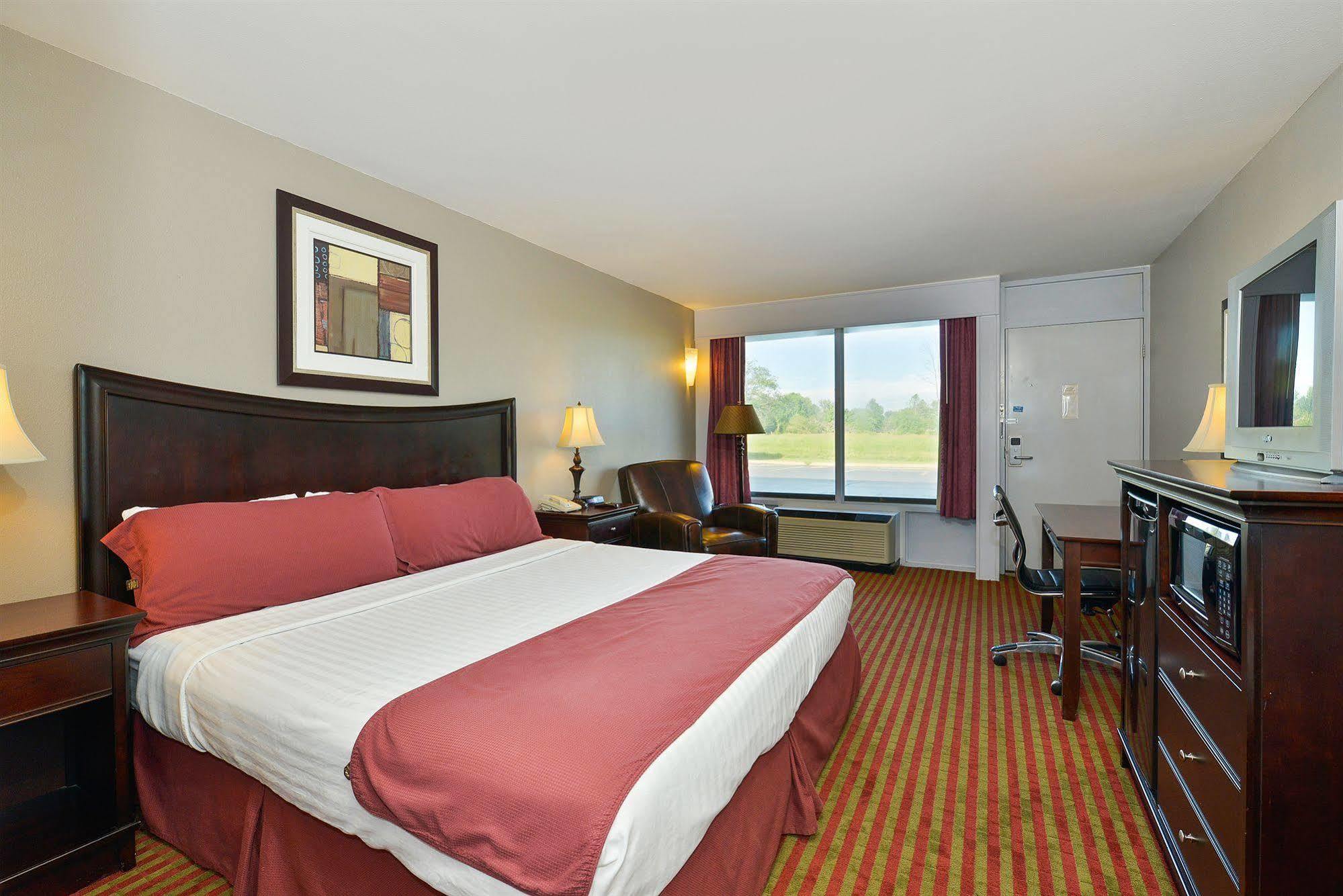 Days Inn By Wyndham Pittsburg Ks Ngoại thất bức ảnh